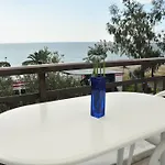 Seaside * Paralia Dionysiou