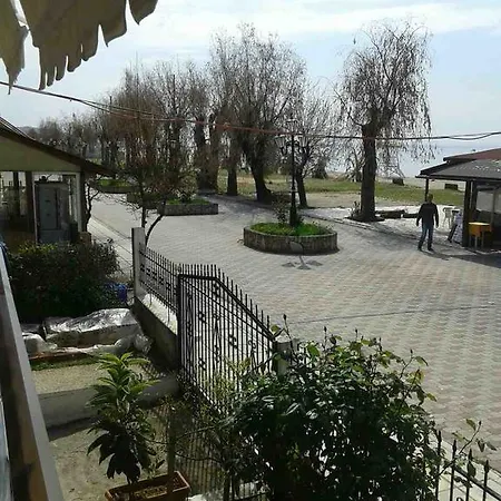 Seaside Apartment *